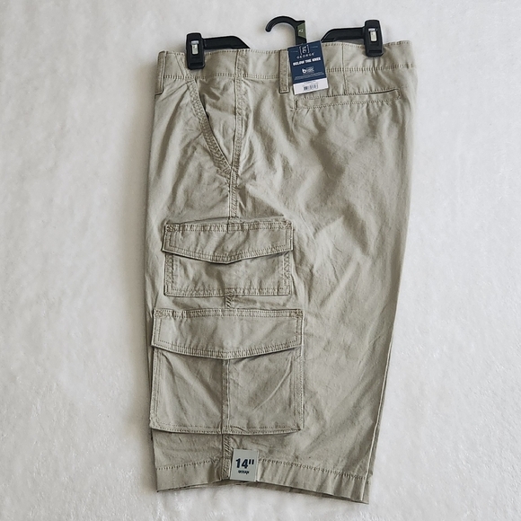 George Other - 🩳 George Men’s Tan Cargo Messenger Shorts – Size 42, NWT, 14” Inseam